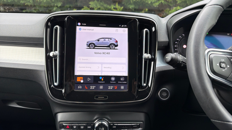 Volvo XC40 2.0 B3P Plus Dark 5dr Auto Petrol Estate